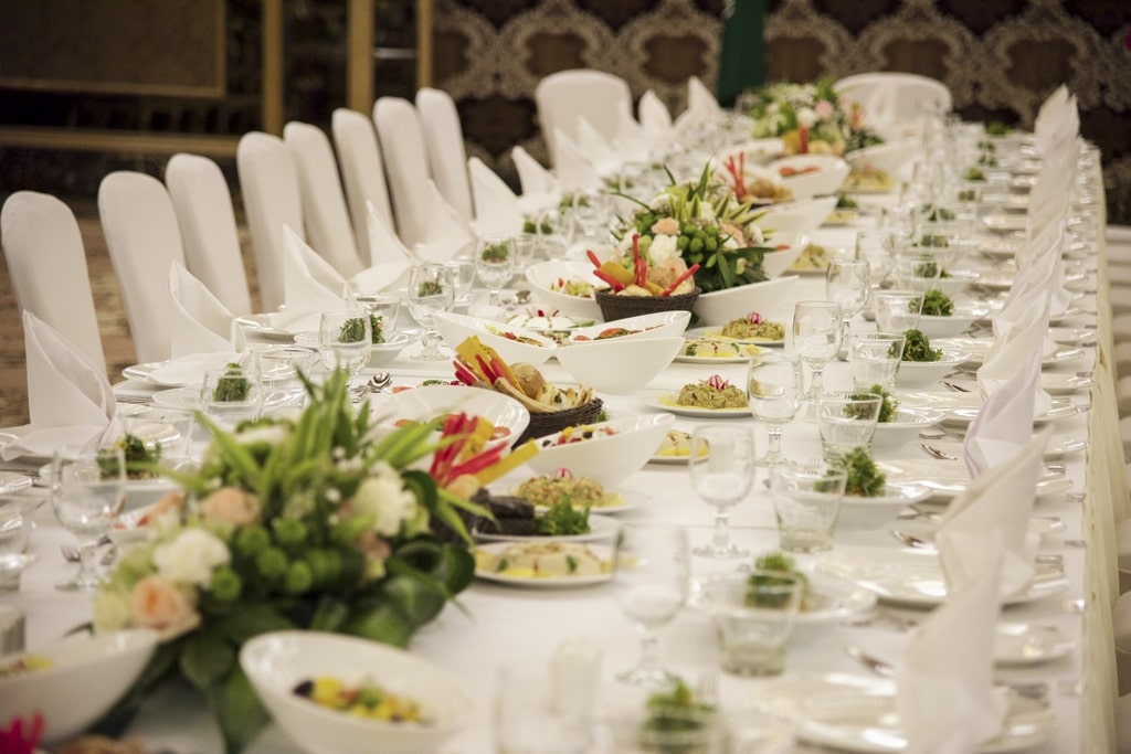 You are currently viewing 7 Tips to Hire The Best Wedding Caterers in Hyderabad