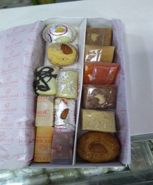 Sweet Magic 1/2 kg Assorted Sweets Diwali Gift Hamper